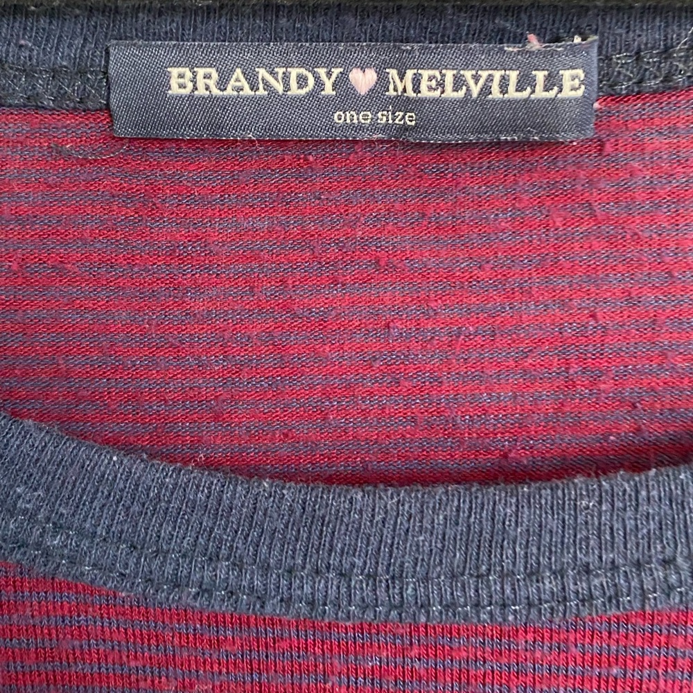 Brandy Melville t shirt - Picture 4 of 4